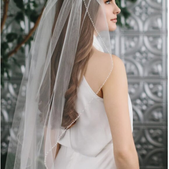 Light Ivory Dareth Colburn Pearl Edge Waltz Wedding Veil - Picture 2 of 5